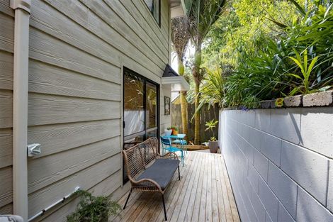 Photo of property in 8 Opoia Road, Hamilton East, Hamilton, 3216