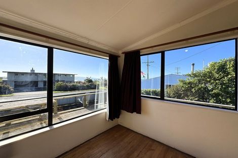 Photo of property in 7 Rimu Street, Kaka Point, Balclutha, 9271