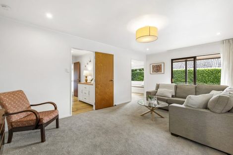 Photo of property in 2/3 Eversleigh Road, Belmont, Auckland, 0622