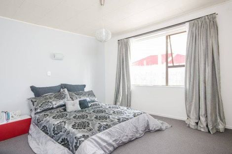 Photo of property in 2/170 Old Wairoa Road, Papakura, 2110