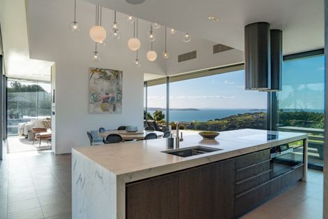 Photo of property in 89 Nick Johnstone Drive, Waiheke Island, 1971