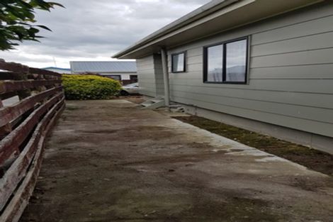Photo of property in 42a Mcleavey Drive, Kelvin Grove, Palmerston North, 4414