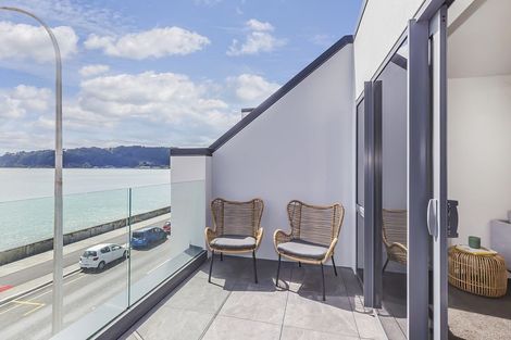 Photo of property in 5/148 Evans Bay Parade, Roseneath, Wellington, 6021