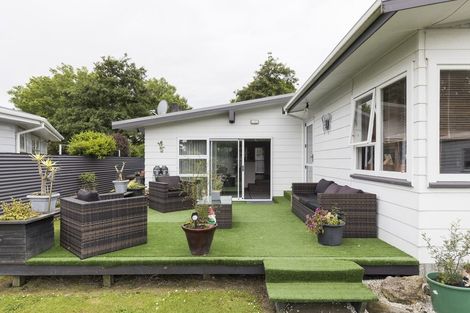 Photo of property in 34 Apollo Parade, Milson, Palmerston North, 4414