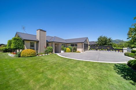 Photo of property in 48 Hagart-alexander Drive, Mosgiel, 9024