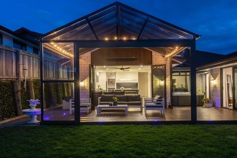 Photo of property in 19 Waikaka Place, Rototuna North, Hamilton, 3210