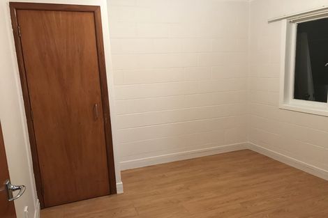 Photo of property in 10 Kereru Street, Henderson, Auckland, 0612