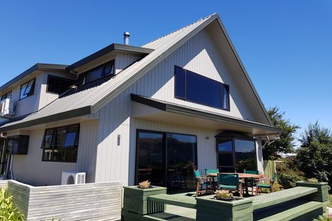 Photo of property in 3 Hamilton Drive, Lake Tekapo, 7999