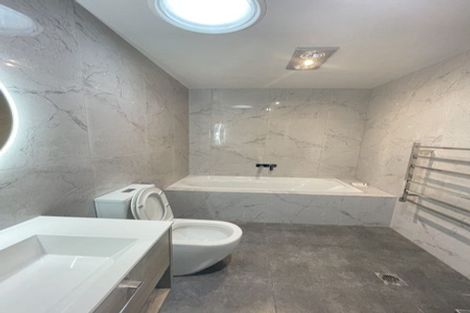 Photo of property in 12b Wycherley Drive, Bucklands Beach, Auckland, 2014