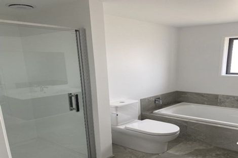 Photo of property in 188b Seaview Road, Westown, New Plymouth, 4310