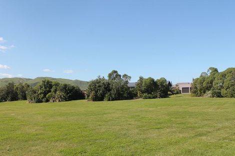 Photo of property in 69 Shoal Beach Road, Aramoana, Omakere, 4271