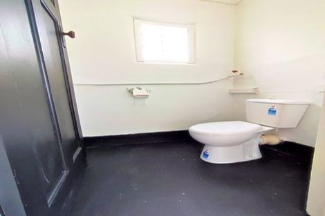 Photo of property in 187 Blockhouse Bay Road, Avondale, Auckland, 0600
