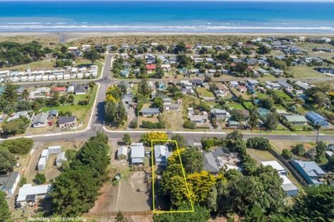 Photo of property in 164 Kahukura Avenue, Waitarere Beach, Levin, 5510