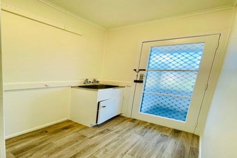 Photo of property in 2/35 Wallace Road, Papatoetoe, Auckland, 2025