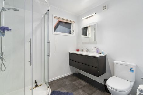 Photo of property in 4 Kimberley Grove, Westbrook, Palmerston North, 4412