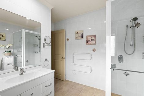 Photo of property in 43 Palmbrook Avenue, Havelock North, 4130