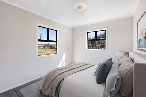 Photo of property in 42 Rimmer Road, Helensville, 0875