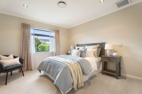 Photo of property in 10 Ronaki Road, Mission Bay, Auckland, 1071