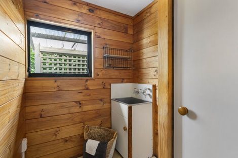 Photo of property in 2 Gosford Drive, Botany Downs, Auckland, 2010