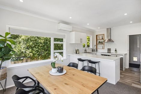 Photo of property in 16 Francis Road, Paraparaumu Beach, Paraparaumu, 5032