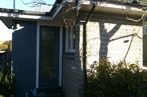 Photo of property in 2/4 Wadeley Road, Ilam, Christchurch, 8041