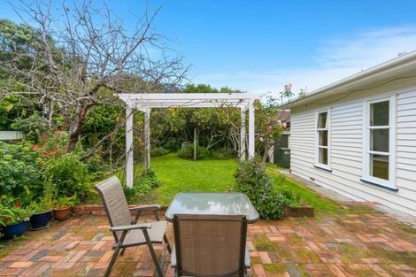 Photo of property in 389 Muritai Road, Eastbourne, Lower Hutt, 5013