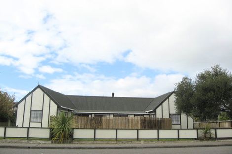 Photo of property in 5 Gordon Road, Te Awanga, 4102