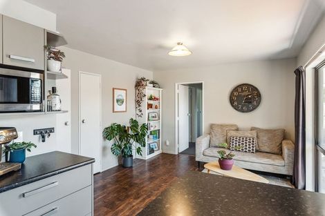 Photo of property in 37 Campbell Avenue, Paraparaumu, 5032