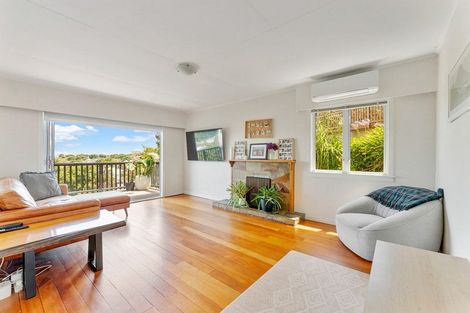 Photo of property in 13 Mount View Place, Spotswood, New Plymouth, 4310