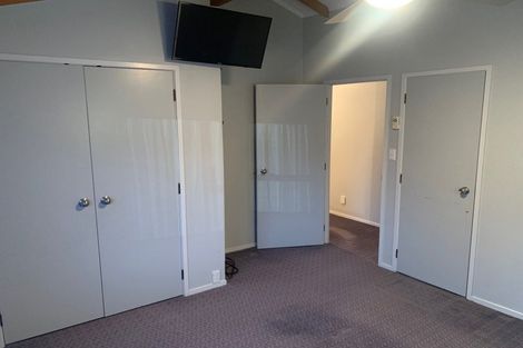 Photo of property in 1/165 Oaktree Avenue, Browns Bay, Auckland, 0630