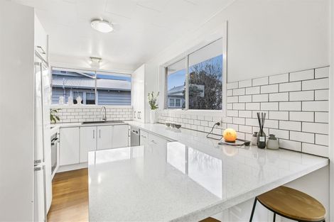 Photo of property in 2/91 Paice Avenue, Sandringham, Auckland, 1025