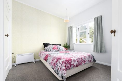 Photo of property in 1 Gilchrist Street, Te Aroha, 3320