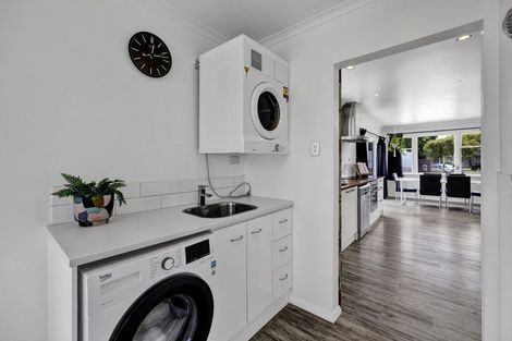 Photo of property in 45 Oberon Street, Stratford, 4332