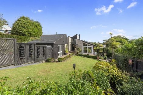 Photo of property in 178 Bleakhouse Road, Mellons Bay, Auckland, 2014