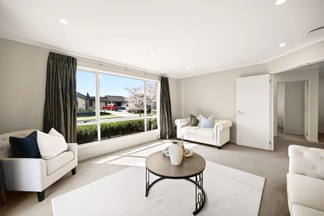 Photo of property in 20 Malbec Place, Rototuna, Hamilton, 3210