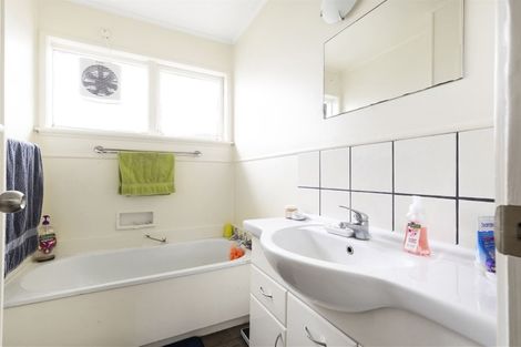 Photo of property in 196 Whatawhata Road, Dinsdale, Hamilton, 3204