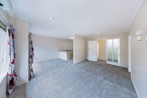 Photo of property in 2/25 Grande Vue Road, Hillpark, Auckland, 2102