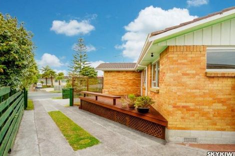 Photo of property in 103 Cascades Road, Pakuranga Heights, Auckland, 2010