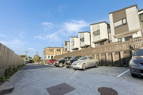 Photo of property in 8/27 Glenorchy Street, Glen Eden, Auckland, 0602