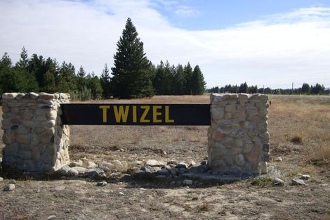 Photo of property in 39 Glencairn Road, Twizel, 7901