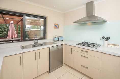 Photo of property in 5 Waltham Place, Rototuna North, Hamilton, 3210