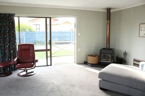 Photo of property in 135 Great North Road, Winton, 9720