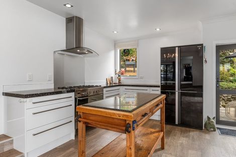 Photo of property in 22 Beach Road, Onerahi, Whangarei, 0110