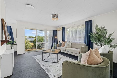 Photo of property in 1/35 Clemow Road, Fitzroy, New Plymouth, 4312
