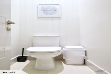 Photo of property in 119a Weatherly Road, Torbay, Auckland, 0630