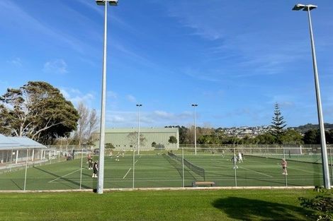 Photo of property in 2/218 Centreway Road, Orewa, 0931