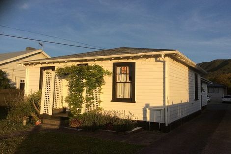 Photo of property in 26 Awamutu Grove, Waiwhetu, Lower Hutt, 5010