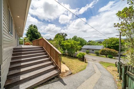 Photo of property in 22 Bridge Road, Birchville, Upper Hutt, 5018