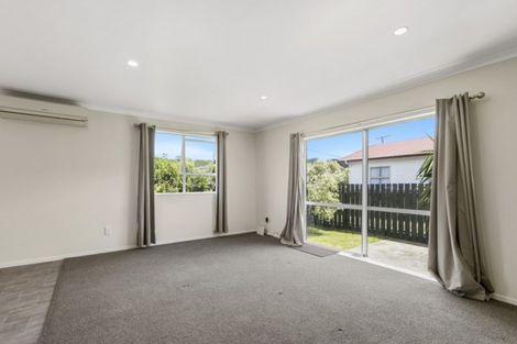 Photo of property in 4 Wellington Road, Wainuiomata, Lower Hutt, 5014