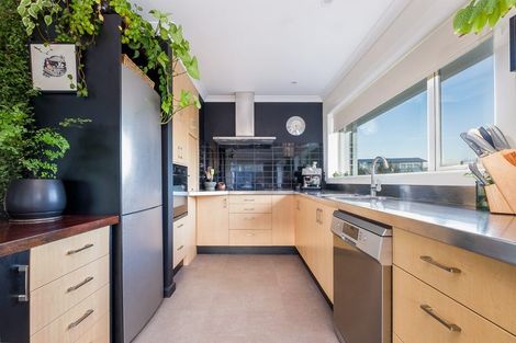 Photo of property in 2 Harbour View Terrace, Cass Bay, Lyttelton, 8082
